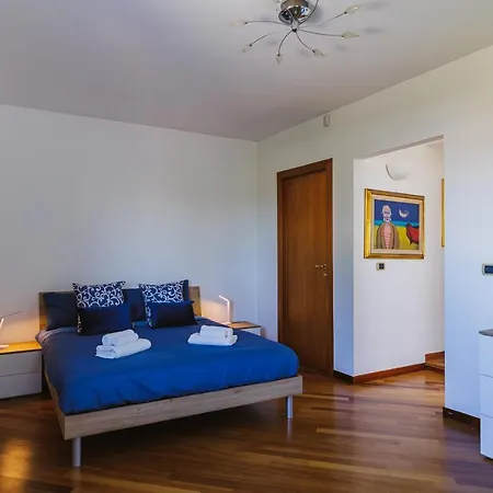 Villa Next Door Elegante A Bari *
