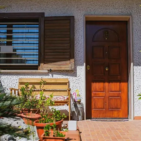 Next Door Elegante A Bari Villa Valenzano