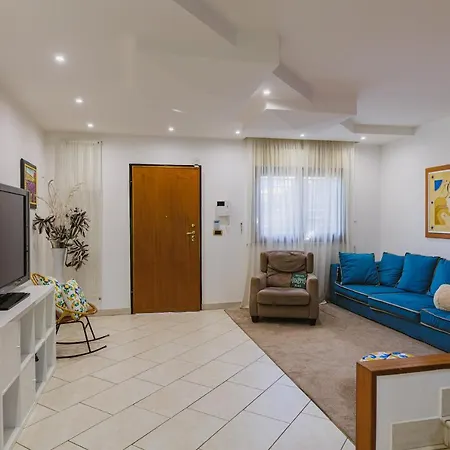 Villa Next Door Elegante A Bari Valenzano